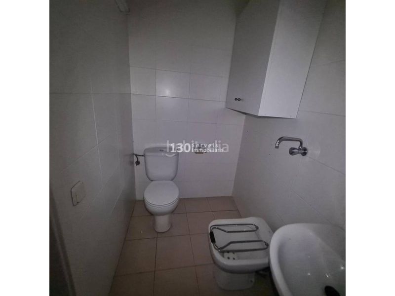 Foto db1b8a74-fdec-4eec-897a-fdb86a1f94f2. Local comercial a Sénia (La)