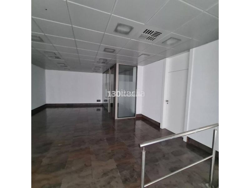 Foto e6f1212c-7d27-491a-bd99-c336accc9c2e. Local comercial a Sénia (La)