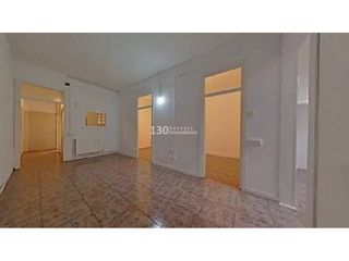 Pis  Calle portugal. Piso en venta en la sagrera08027