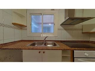 Pis  Calle portugal. Piso en venta en la sagrera08027