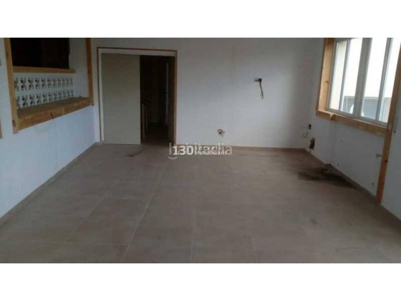 Foto bb922ddb-264b-4753-82ff-dddf0e3b14dd. Édifice dans Perelló (El)