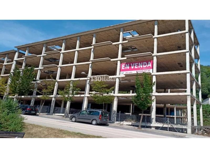 Foto 86c11622-cd49-4680-a683-130830316d21. Edificio inm. singular en venta en Olot