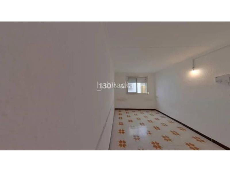 Foto 48a84214-76b9-41b0-9d87-869c397f04c1. Etagenwohnung in La Salut Badalona