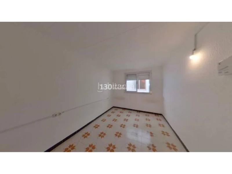 Foto fccc39cc-ecf9-4f0a-94cd-1066a862abcb. Etagenwohnung in La Salut Badalona