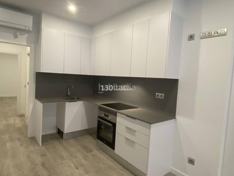 Foto 0f1ff73a-e756-40ad-bded-17eb21e27391. Piso obra nueva en Santa Rosa Santa Coloma de Gramenet