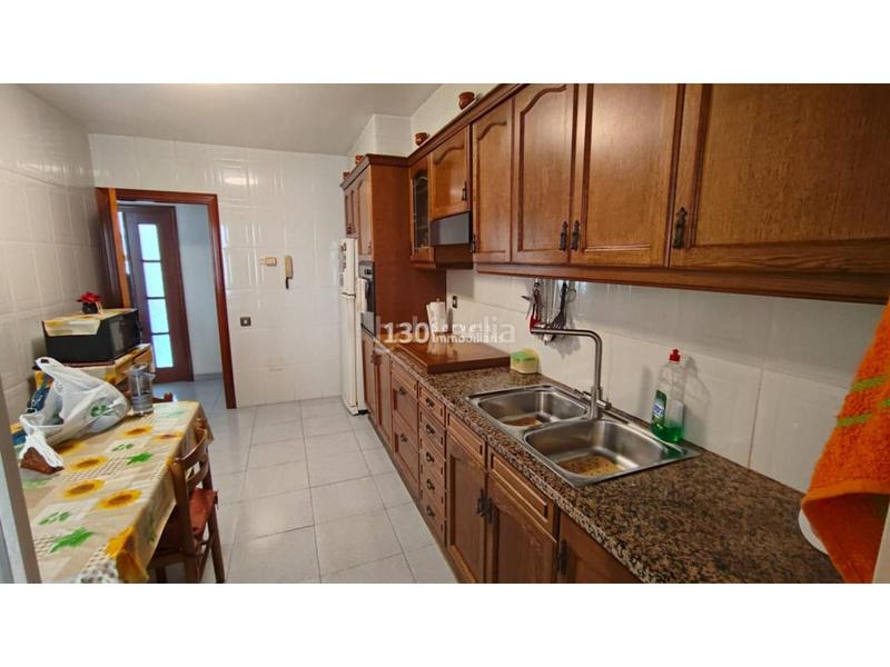 Foto 216f1a7d-5f11-4b06-8a0c-62bee420fde8. Casa a schiera con riscaldamento parcheggio in Vilanova del Camí