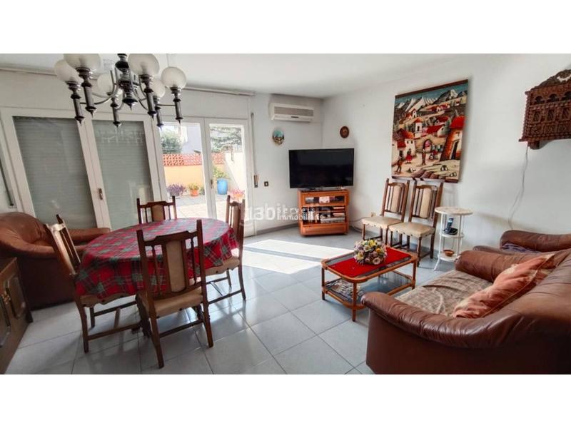 Foto 892799a4-a201-4f08-91a2-a6f1535884f4. Casa a schiera con riscaldamento parcheggio in Vilanova del Camí