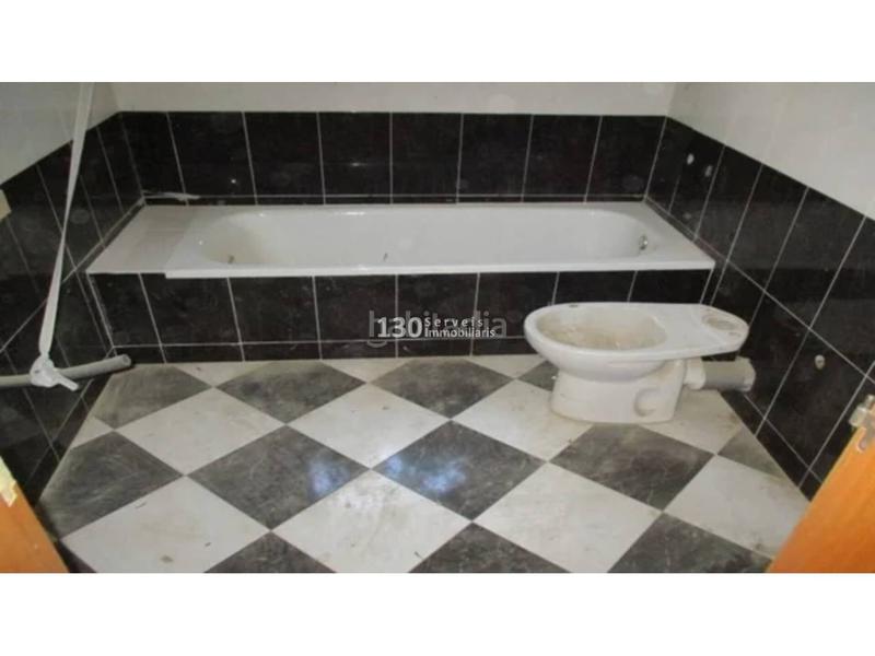 Foto f29a4970-2277-418f-a595-578e8921a68f. Maison avec parking dans Can Rial Esparreguera