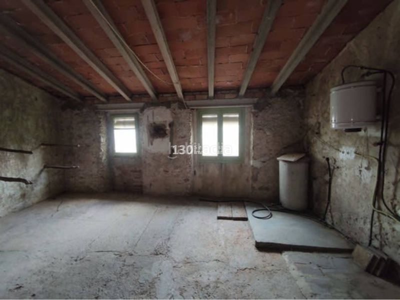 Foto e5f91d9b-f95f-464e-9477-1bb043c5473b. Casa amb aparcament a Marçà