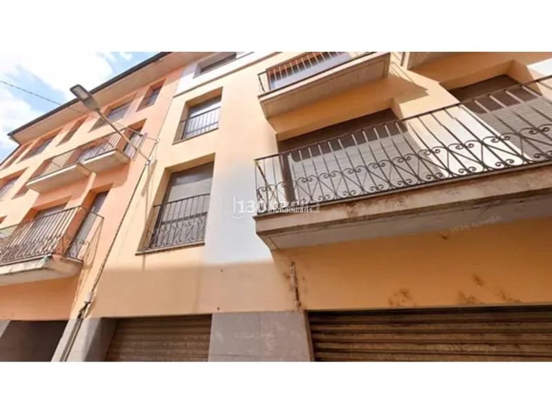 Foto c59a7574-ecd7-4651-a954-33b0cdf7ae7d. Edifici a Manlleu