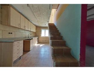 Casa  Calle riera de massanes. Ocupado oportunidad de inversión