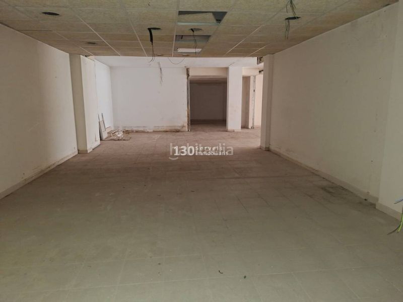 Foto 482921fe-2b1c-4de5-84f3-e5efa440d325. Local comercial a Centre Figueres
