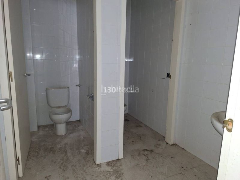 Foto 5eede1fd-a03d-4186-b5f6-527c4e7567af. Local comercial a Centre Figueres