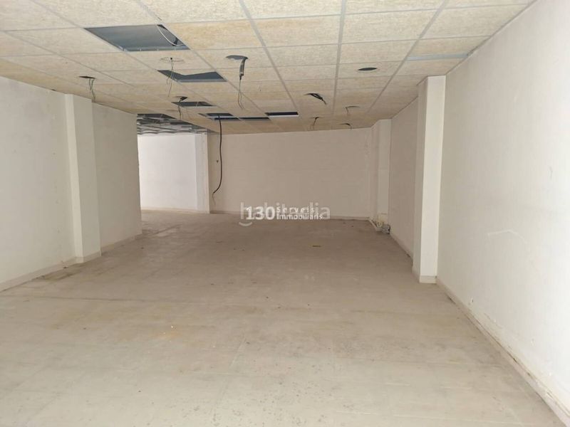 Foto 700e9a72-b7af-4b15-9321-1112bda61b93. Local comercial a Centre Figueres