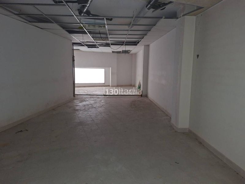 Foto a94d30de-10c7-4fb4-a77b-1adef7270d9a. Local comercial a Centre Figueres
