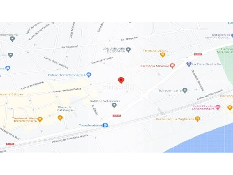 Foto e8321d7c-37c4-43d3-b8e9-ccd9a350a56c. Local comercial a Centre Torredembarra
