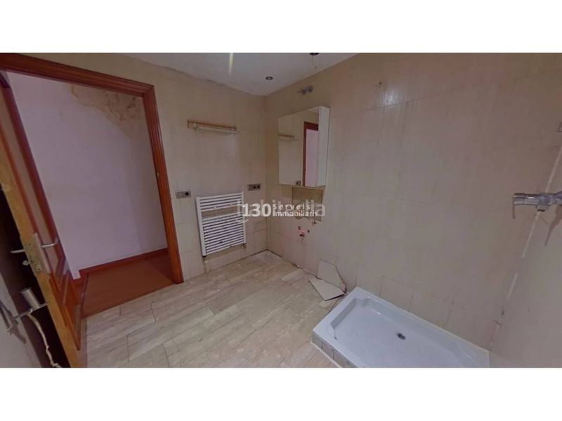 Foto a0d653e5-19fc-4a39-afd2-c2b6a5744a5b. Casa amb aparcament a Centre Blanes