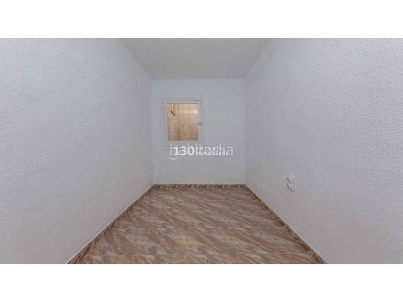 Foto f7547c39-bea1-46e1-8a01-3aa762eb29ea. Àtic a Puigfred Badalona