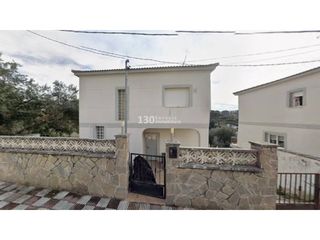 Casa  Calle arboç. Activo adjudicado en subasta sin posesión