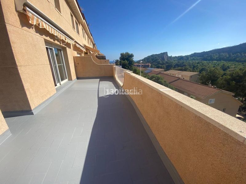 Foto 83c1733c-2f2a-48c5-b9ff-f8c5997761f6. Casa amb aparcament piscina a les botigues de Sitges Sitges