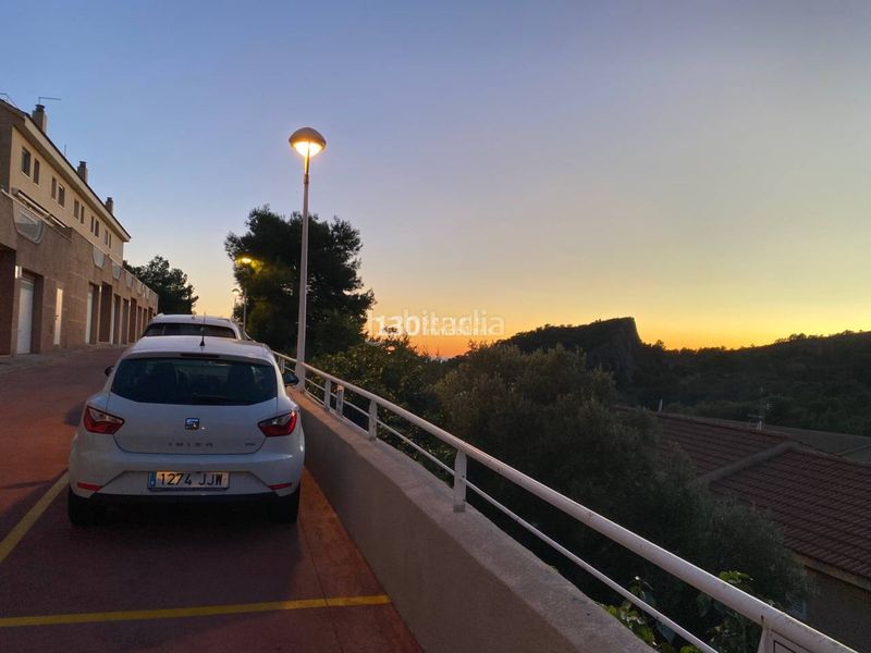 Foto c421525a-6825-4953-933d-e1fb74678a9b. Casa amb aparcament piscina a les botigues de Sitges Sitges