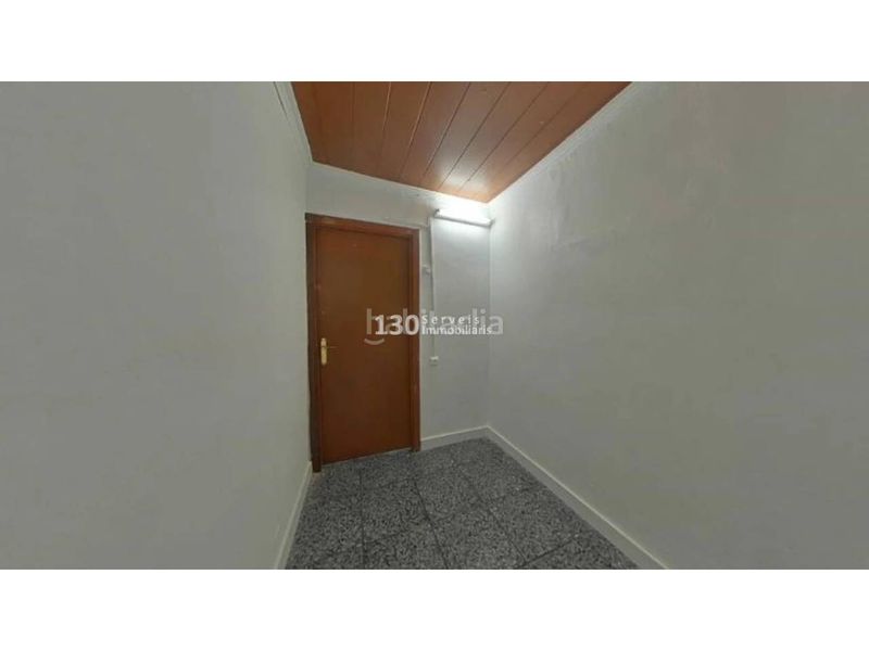 Foto 292a8dd3-0a5a-47f2-9884-1a5af78b7903. Pis a Raval Barcelona