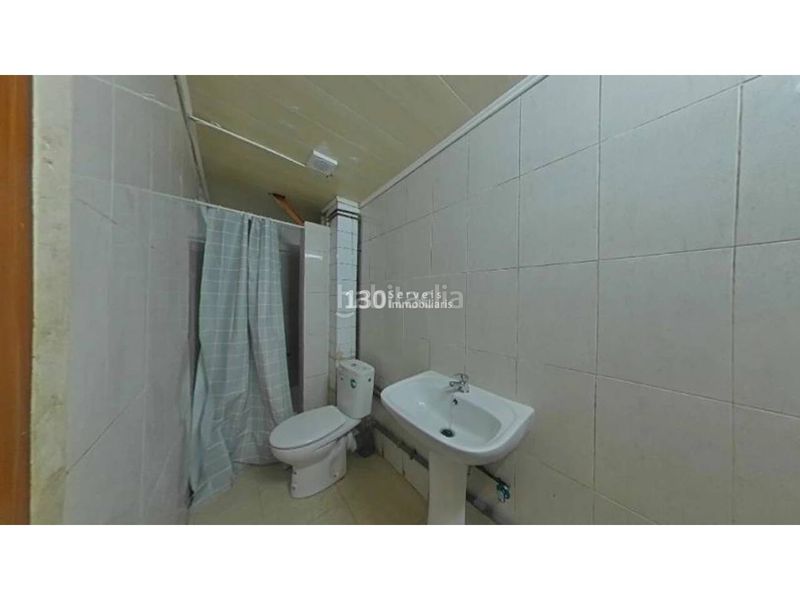 Foto 699d3e23-2bfc-4608-833b-bd20a2aa2847. Pis a Raval Barcelona