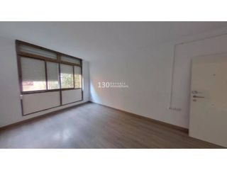 Pis  Calle enric morera. Alquilado oportunidad de inversión