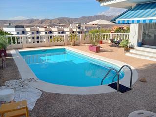 Casa a Los Puertos. Tu santuario mediterráneo con vistas panorámicas