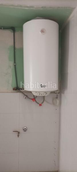 Foto 43945d48-db23-4fa9-91f7-99f38669f7fe. Local comercial  frente colegio en Murcia