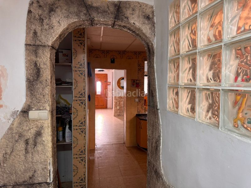 Foto eaf66a96-66d6-4dbd-bc52-0ec693f77aa5. Casa a Cortes-Huertas Madrid