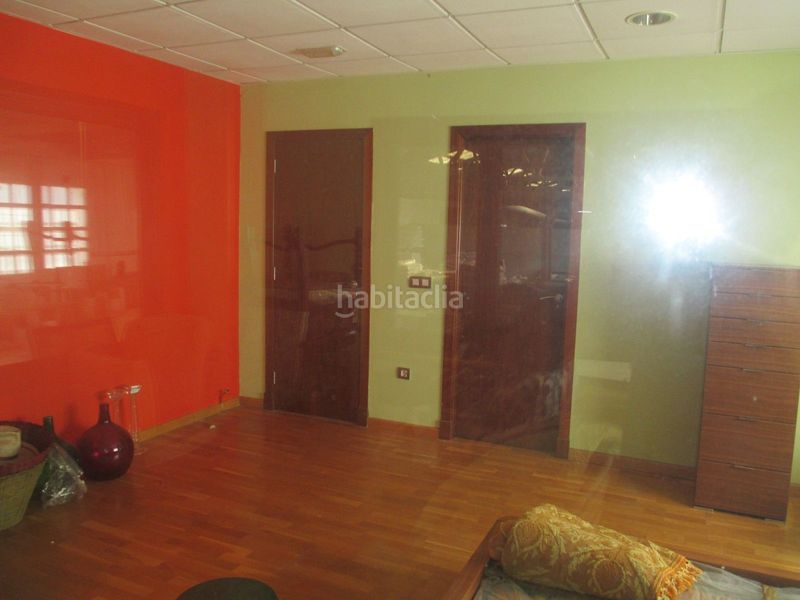 Foto ee23a529-f7a6-4da0-ab53-1a56c250e735. Location bâtiment à usage industriel dans Parroquias del Este Lugo