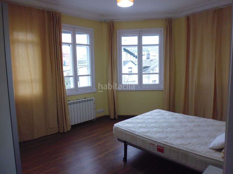 Foto 9b73d7f9-b5a1-4204-b94e-51f83dfa2b26. Rent flat with heating in A Milagrosa Lugo