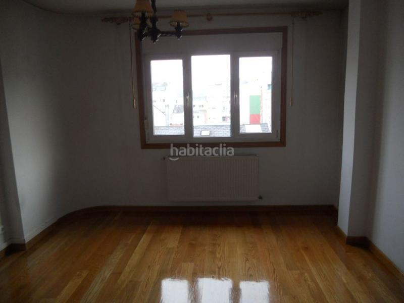Foto 4bc3ddbf-242c-4a98-ae15-b001c9a8bb30. Location duplex avec chauffage dans A Milagrosa Lugo