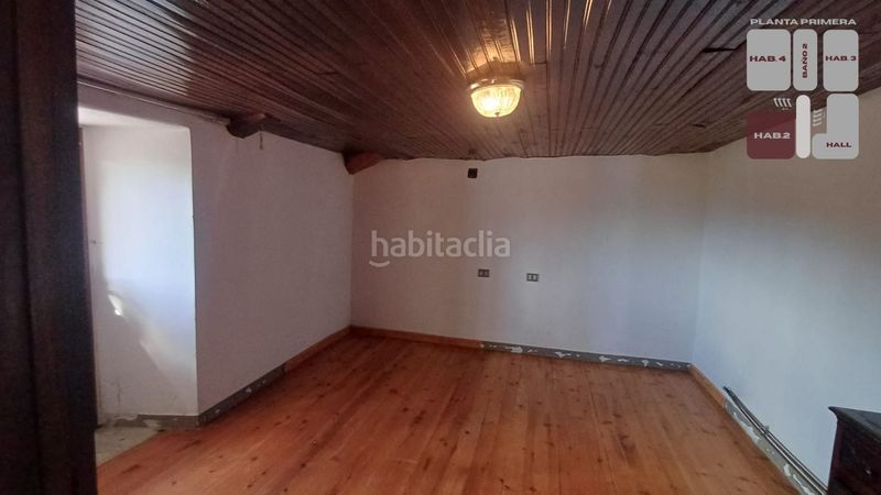 Foto d610fed3-4349-45b4-bd71-427eb2e12462. Casa amb calefacció a Guntín