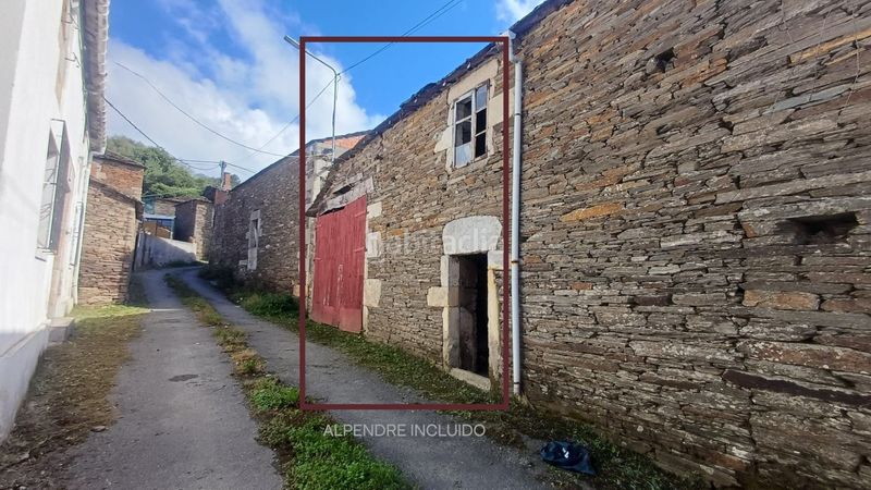 Foto eb3eab2e-7728-40d5-92ad-3f2377d628d0. Casa amb calefacció a Guntín