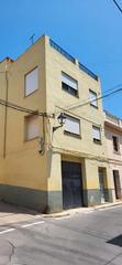 Dúplex  Calle aragón. Esta vivienda en castellnovo puede ser tu proximo hogar.
