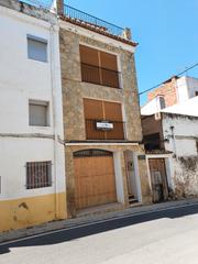 Masia  Calle calvario. Casa de pueblo en venta en calle calvario