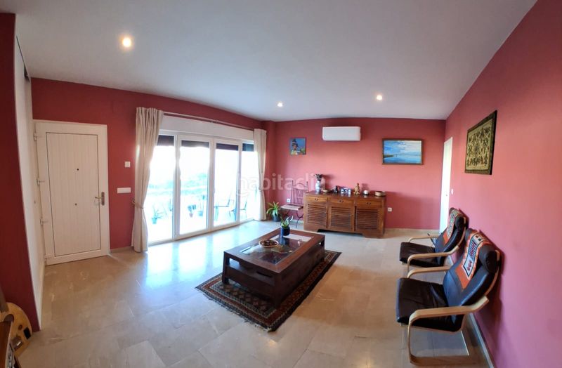 Foto 5c2120b4-56d6-4b99-8661-f00d3f09a376. Casa adossada a Ayamonte ciudad Ayamonte