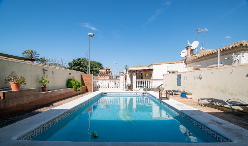 Foto dc177726-fbe3-49a5-84d8-f6b11e031037. Casa en Pelagatos - Pago del Humo Chiclana de la Frontera