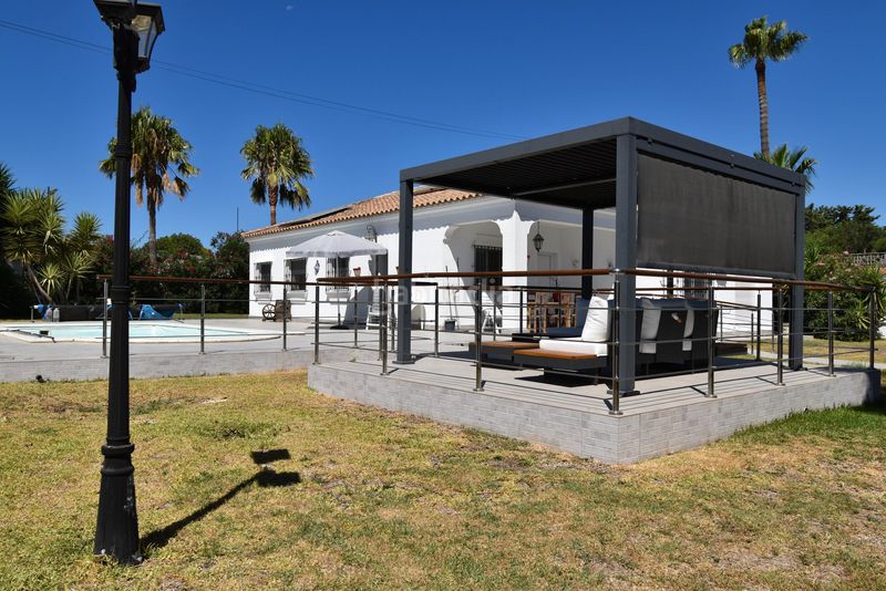 Foto 50a4f6a3-7dfb-485c-b28f-35496640e6c0. Casa a Las Lagunas - Campano Chiclana de la Frontera