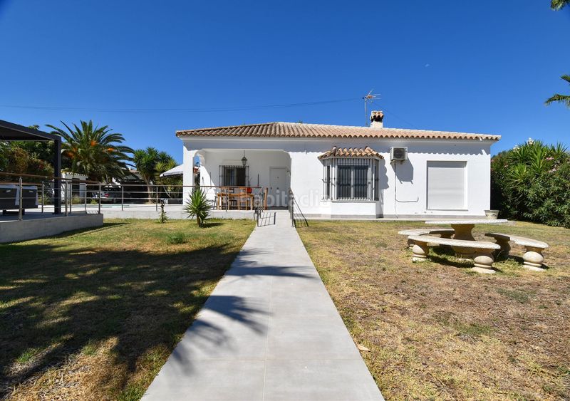 Foto 5fa30dc9-e067-4dc2-86bd-44f296124894. Casa a Las Lagunas - Campano Chiclana de la Frontera