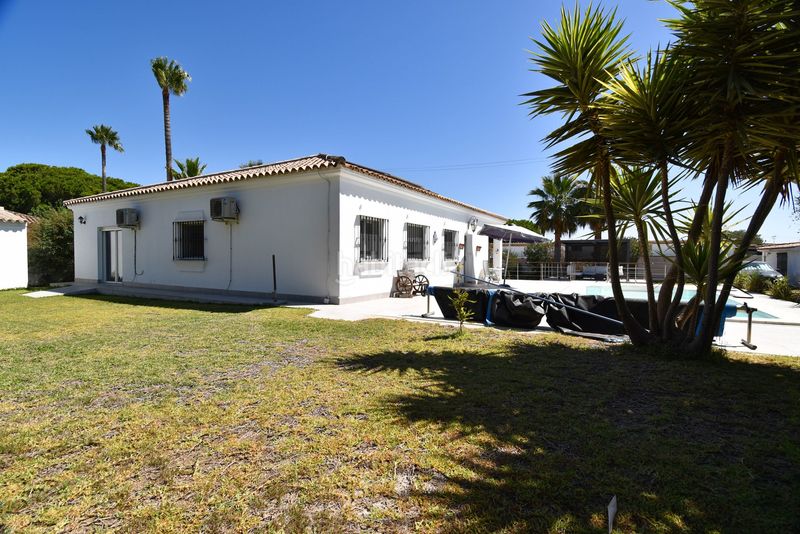 Foto 81358d21-164c-446d-965e-6646ee8c3408. Casa a Las Lagunas - Campano Chiclana de la Frontera