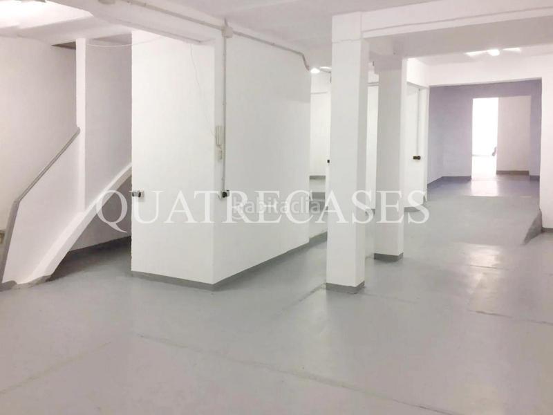 Foto 733675fd-b032-4d62-9673-4b64fbdf3a94. Edificio en Guinardó Barcelona