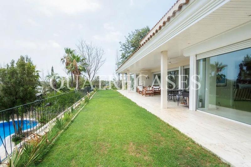 Foto 795aa347-6933-4d71-8c03-40e5390bd5eb. Casa amb calefacció aparcament piscina a Can Girona - Terramar - Vinyet Sitges