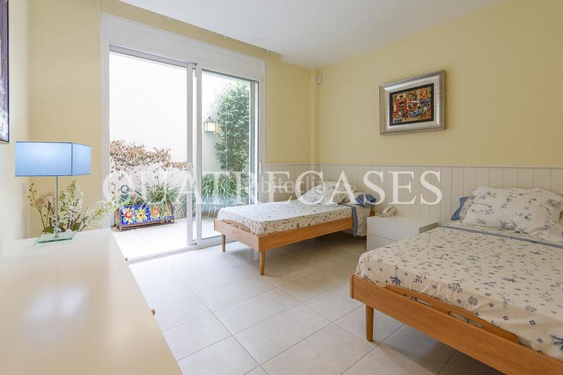Foto bee7a9d0-888e-46aa-bc32-ed01ea2760f2. Casa amb calefacció aparcament piscina a Can Girona - Terramar - Vinyet Sitges