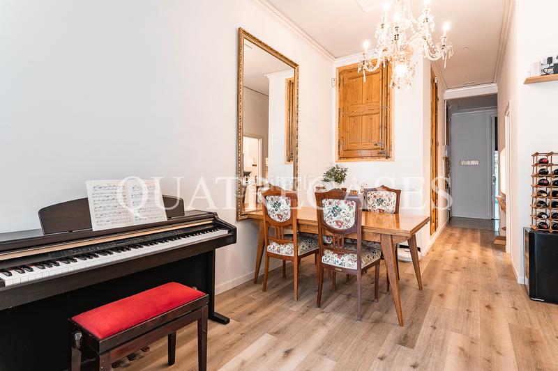 Foto 41d52521-b847-4646-9e8a-bc6ae22bca6d. Piso  señorial con gran terraza en finca regia junto al arco del triunfo. en Barcelona
