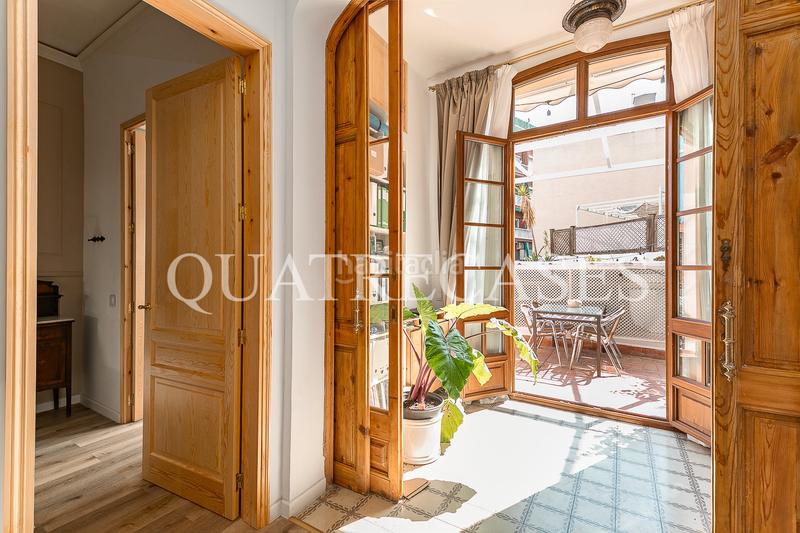 Foto 961d4691-84cb-433f-9a2e-8ac7d7ddef82. Piso  señorial con gran terraza en finca regia junto al arco del triunfo. en Barcelona