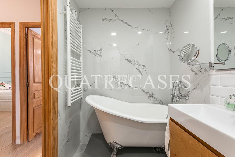 Foto daef6f97-d6bb-492b-89cb-8b70c0383214. Piso  señorial con gran terraza en finca regia junto al arco del triunfo. en Barcelona
