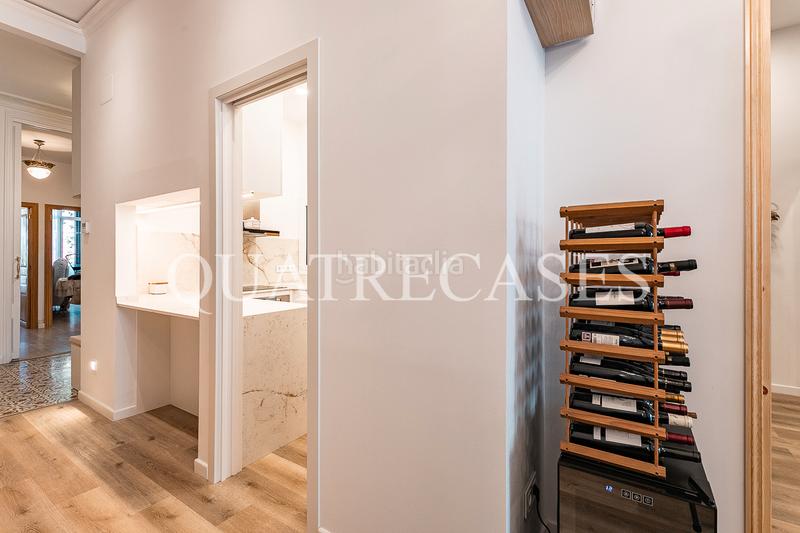 Foto f04eebba-9617-4d12-98d1-072dce6c1026. Piso  señorial con gran terraza en finca regia junto al arco del triunfo. en Barcelona